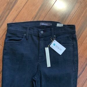 NWT Women's Level 99 Tanya jeans